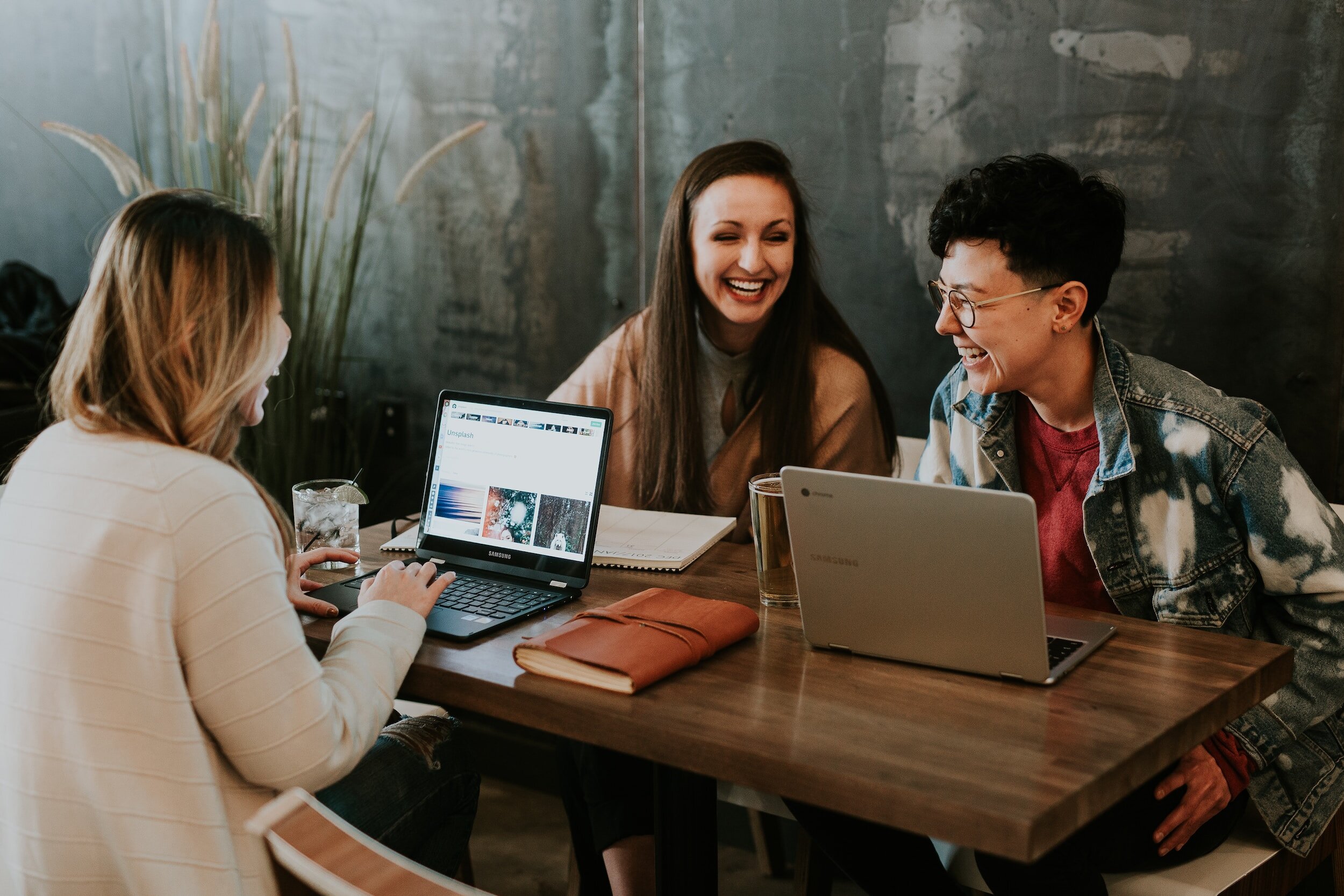 Media Monitoring Tools of 2024: The Ultimate Guide (with Pricing)